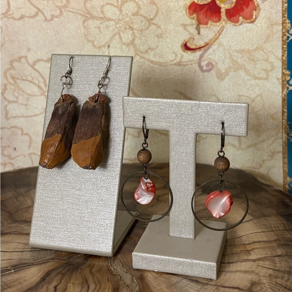 Set/2 Shell Beaded Handmade Earrings - Picture 2 of 8